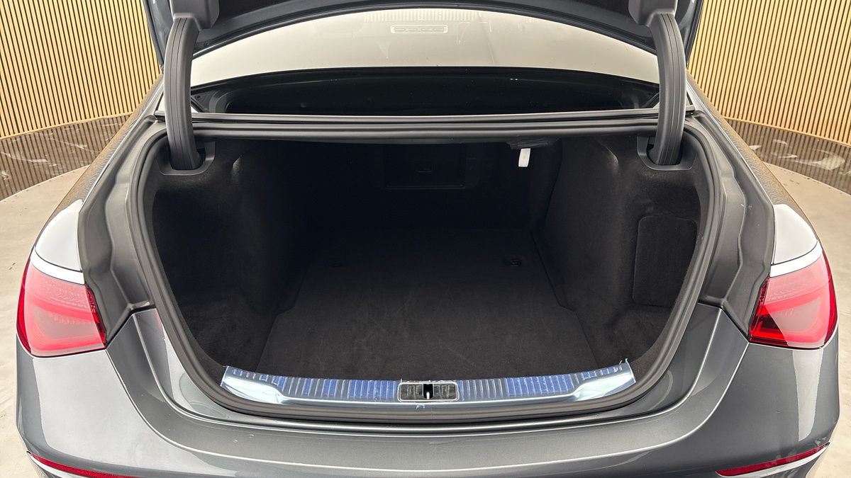 Mercedes-Benz S Class Image 11