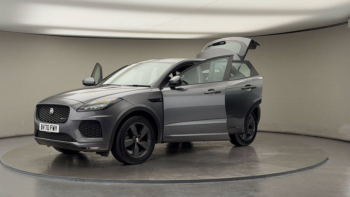 Jaguar E-PACE Image 22