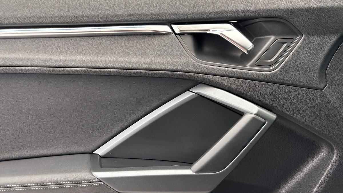 Audi Q3 Image 19