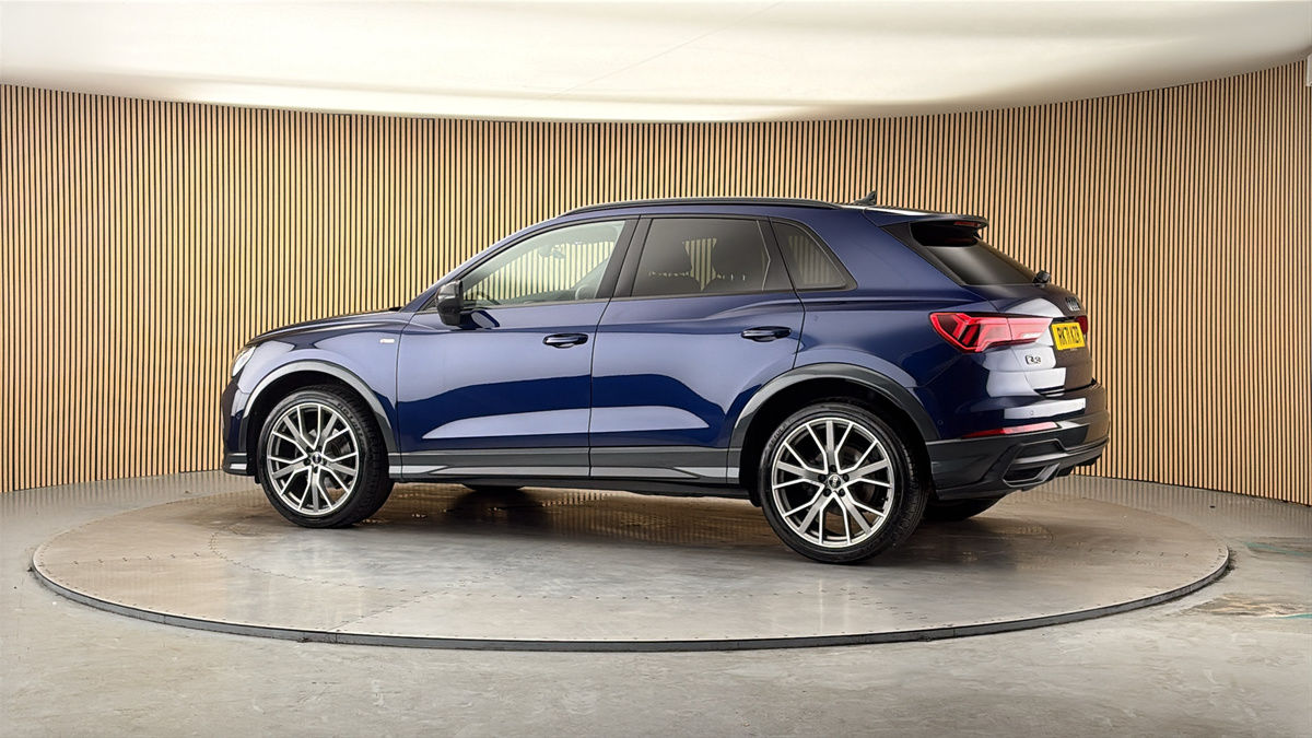 More views of Audi Q3