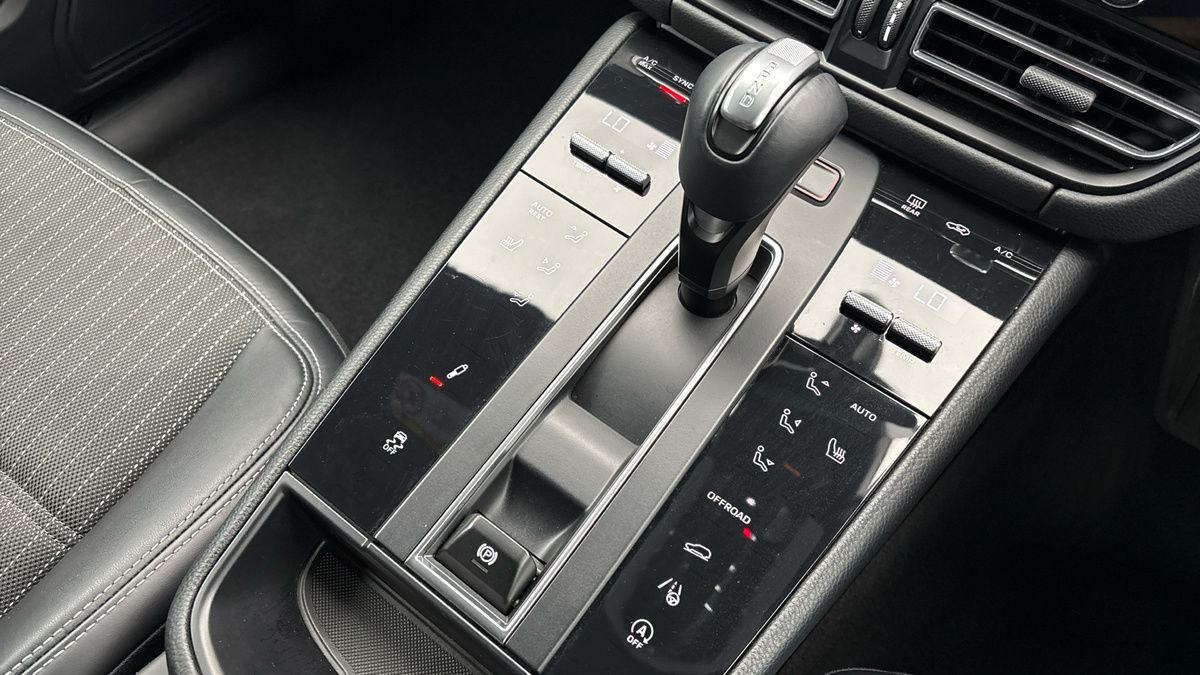 Porsche Macan Image 6