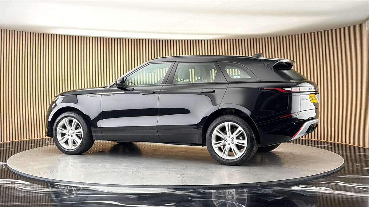 More views of Land Rover Range Rover Velar