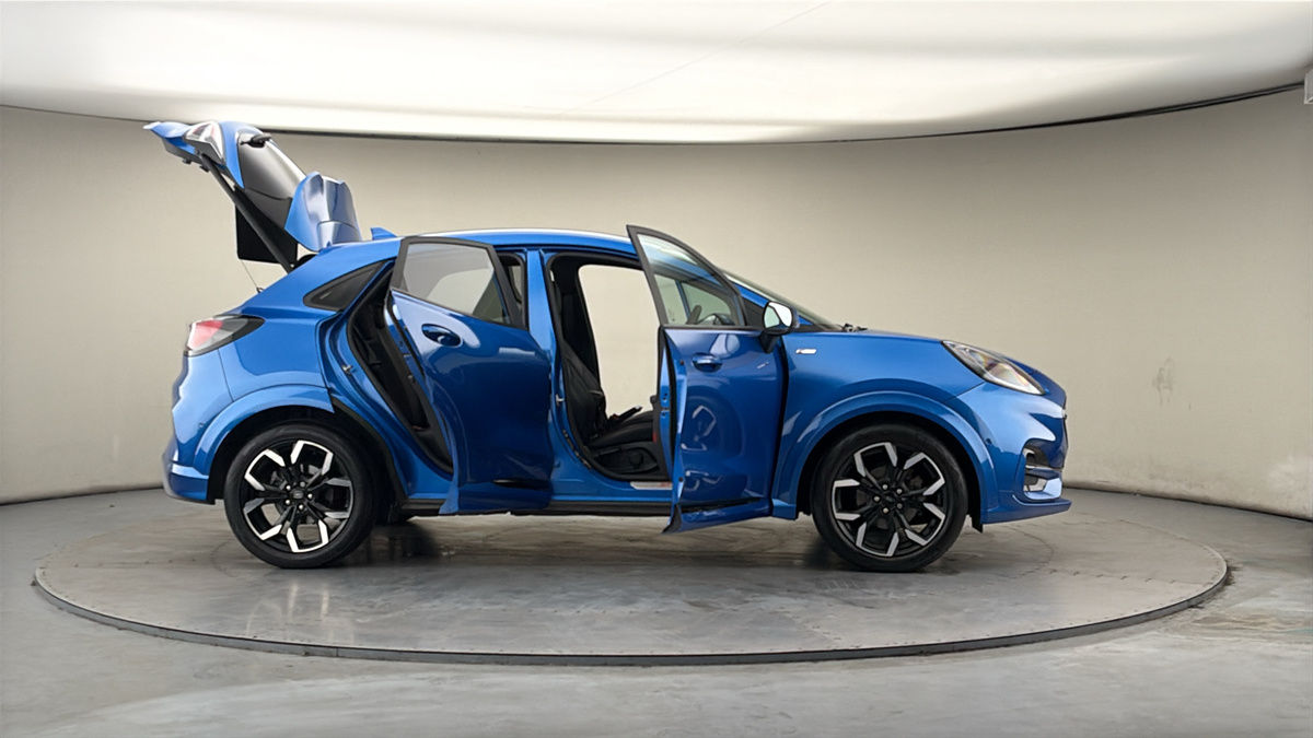 More views of Ford Puma