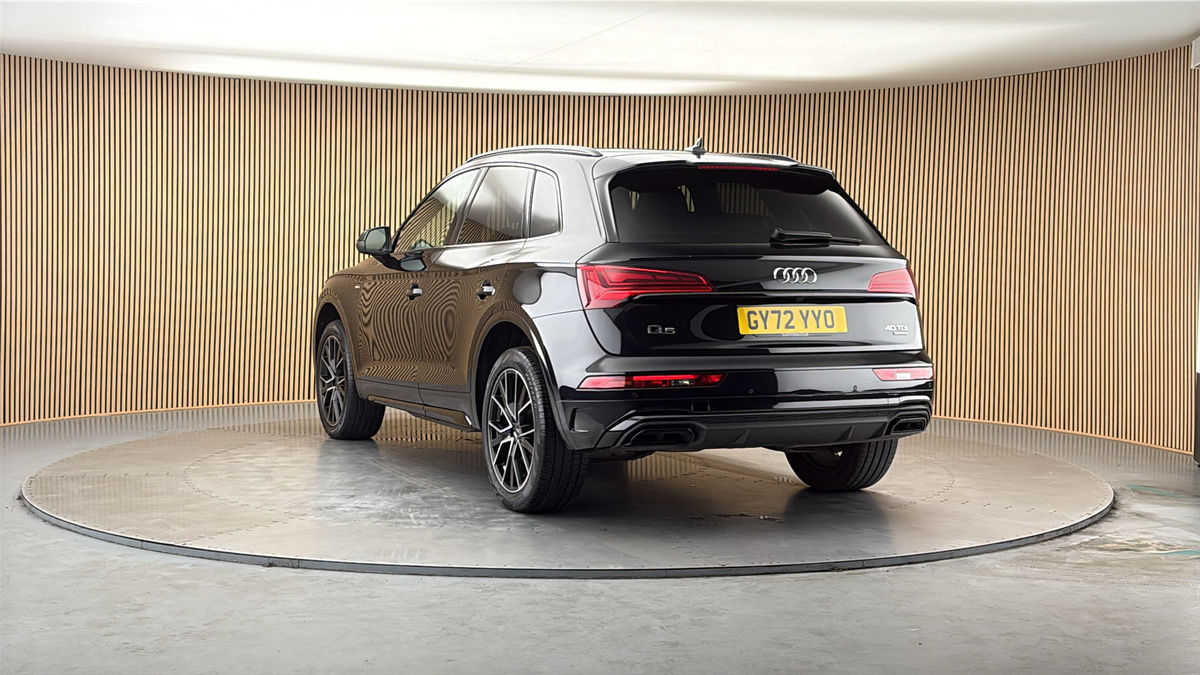 More views of Audi Q5