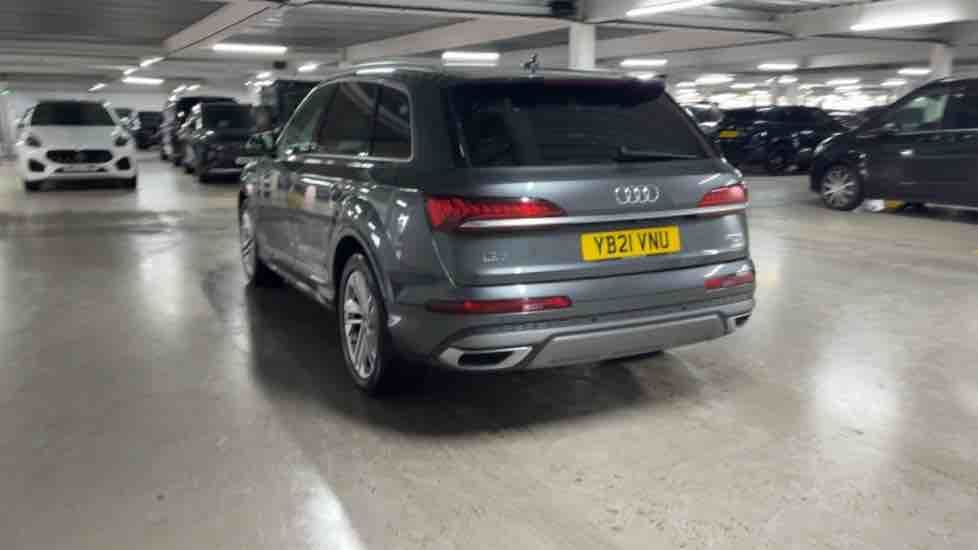 More views of Audi Q7
