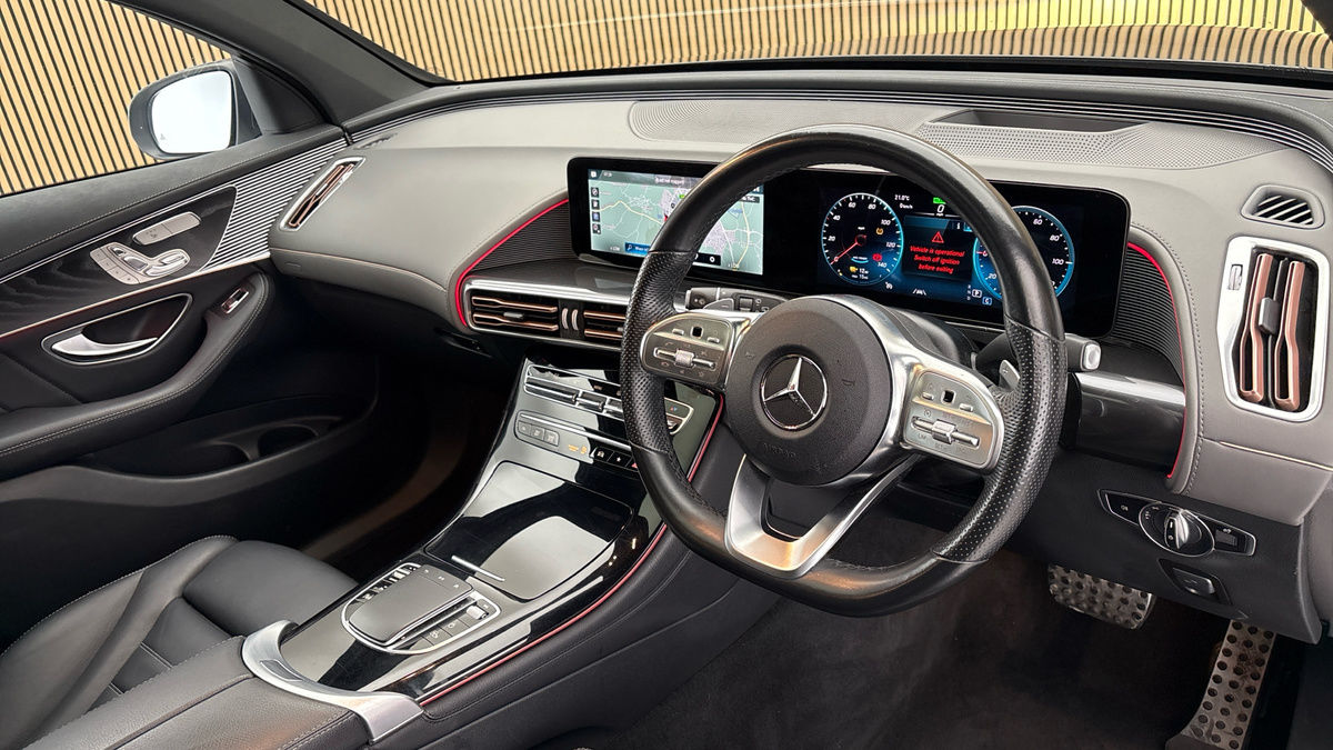 Mercedes-Benz EQC Image 5