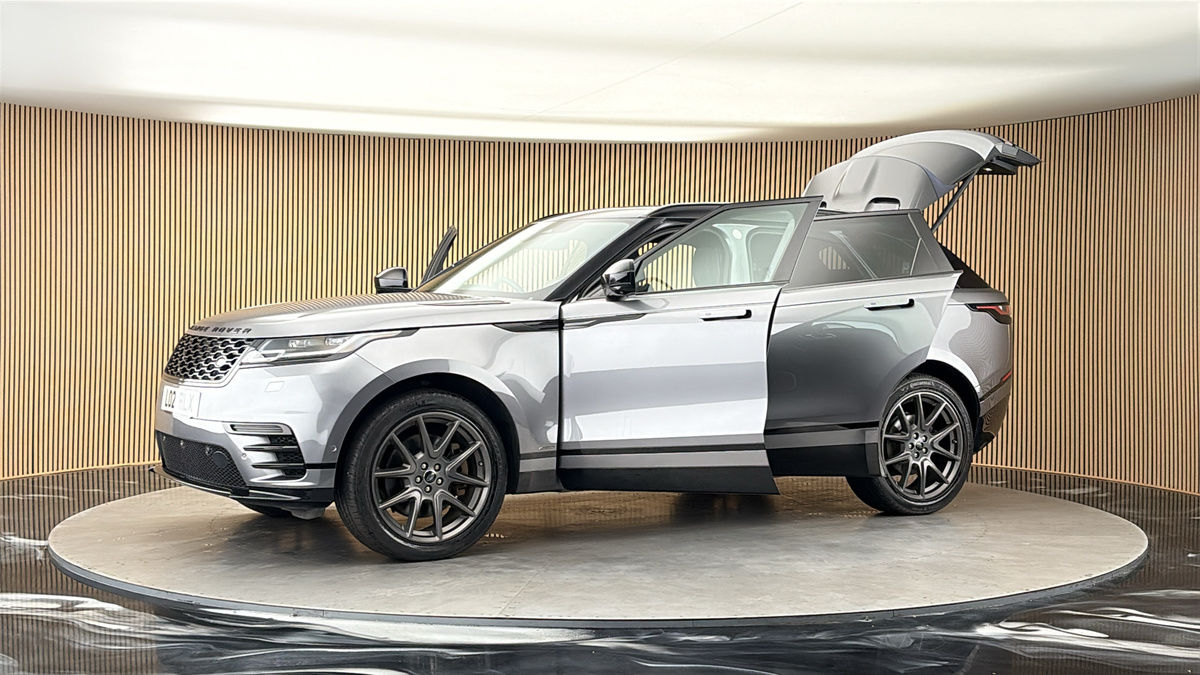 More views of Land Rover Range Rover Velar