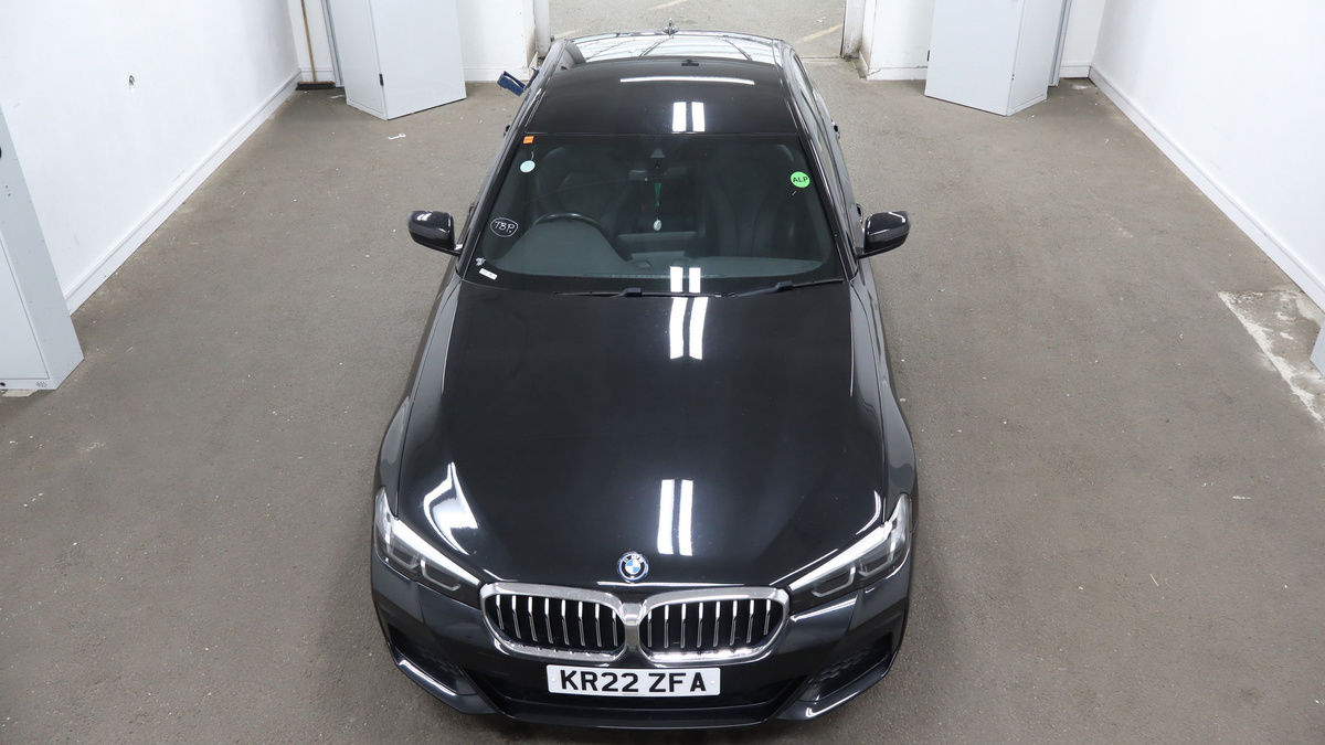BMW 5 Series Image 7