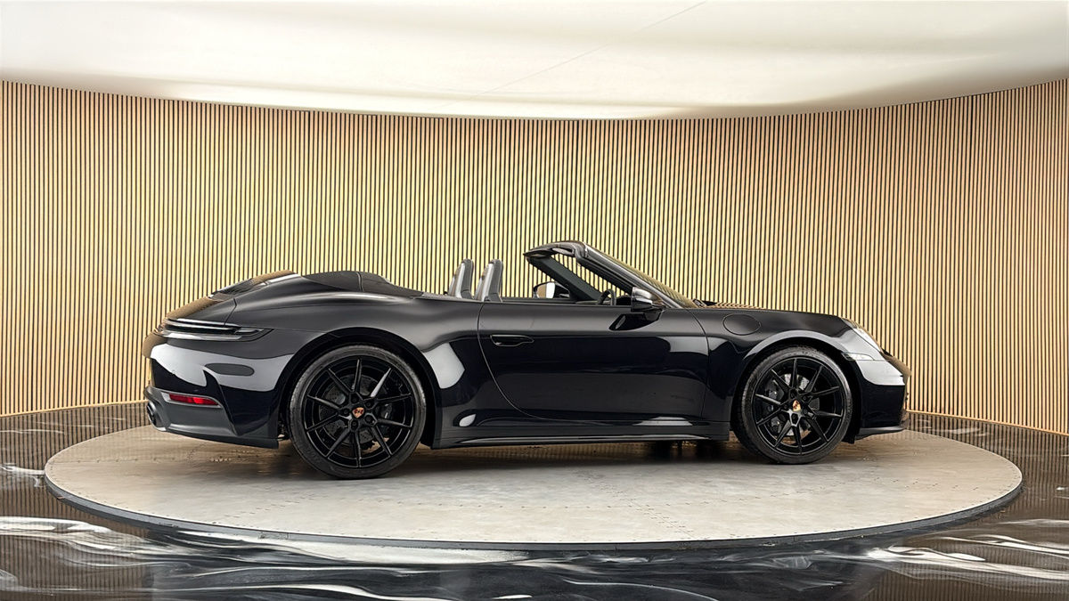 More views of Porsche 911