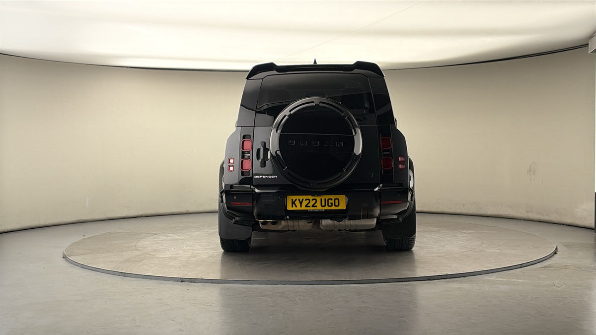 Land Rover Defender 130 Urban Image 4