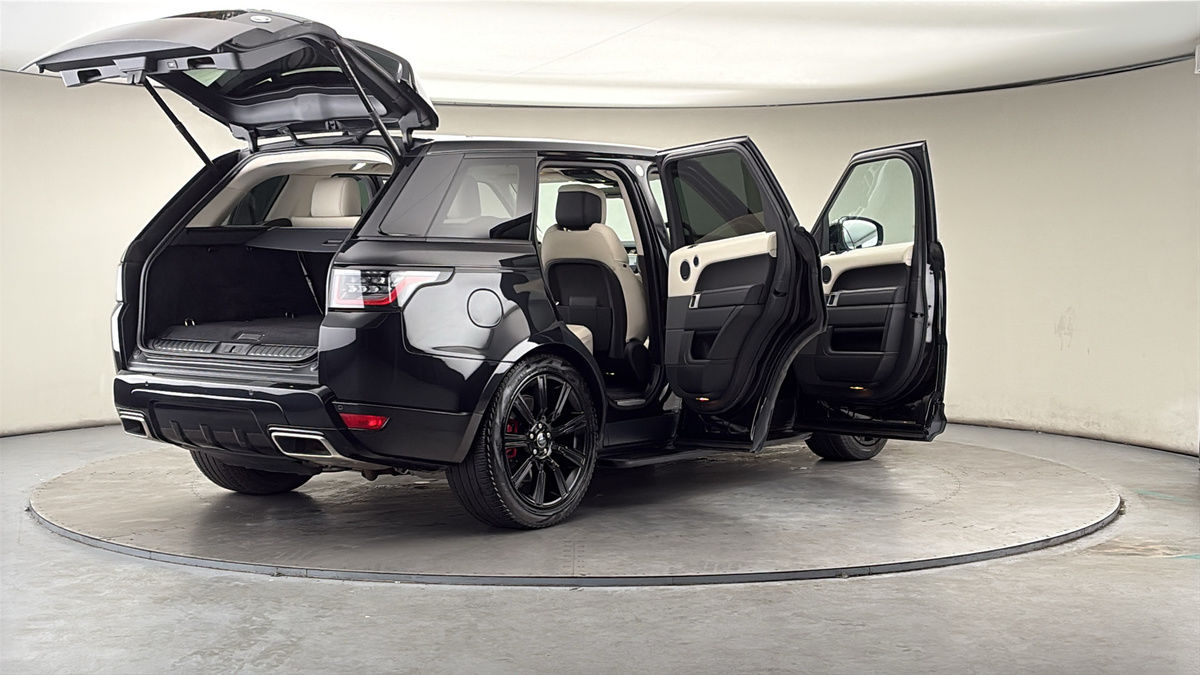 More views of Land Rover Range Rover Sport