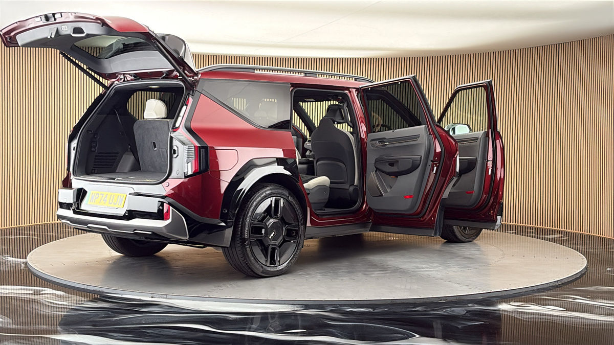 More views of Kia EV9