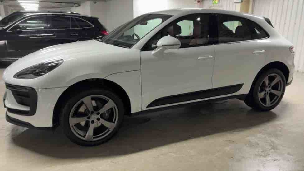 More views of Porsche Macan