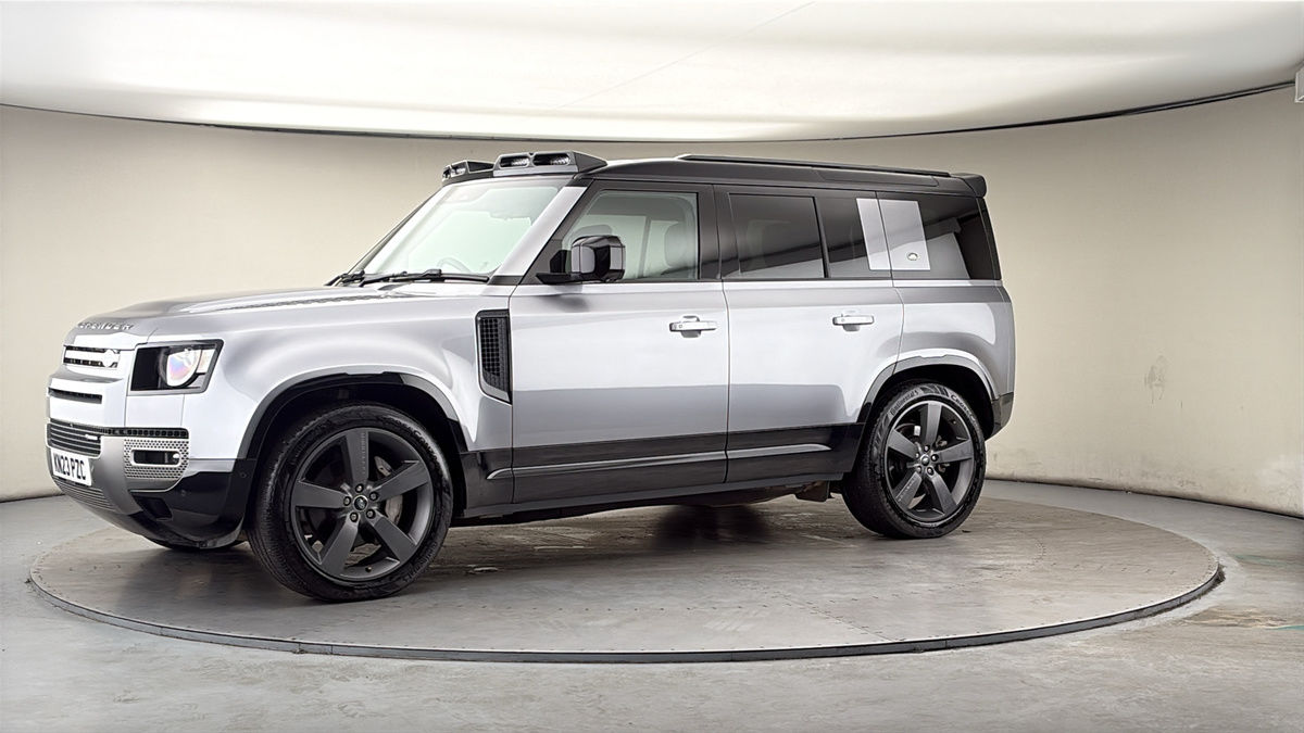 More views of Land Rover Defender 110