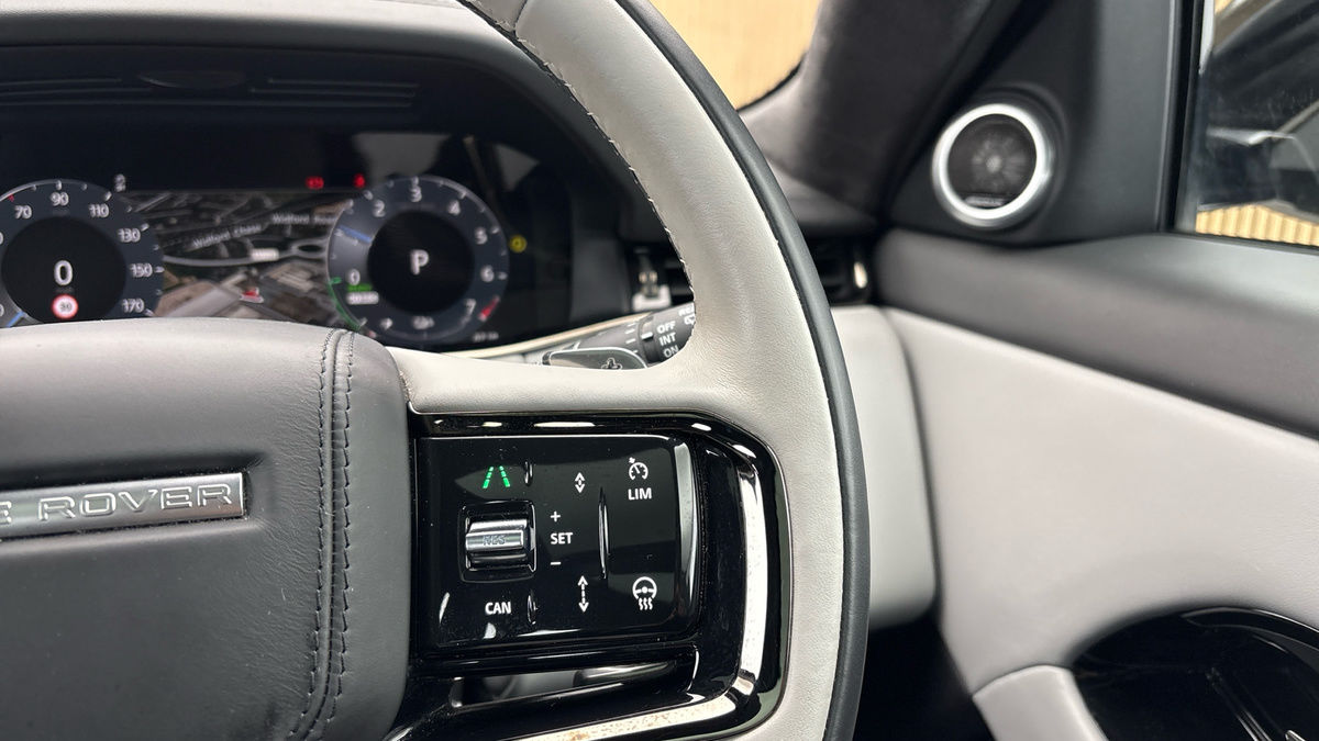 Land Rover Range Rover Evoque Image 14