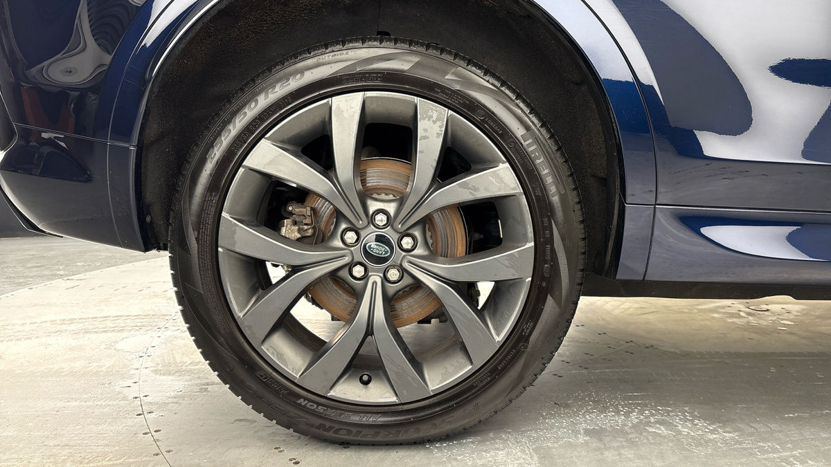 Land Rover Discovery Sport Image 10