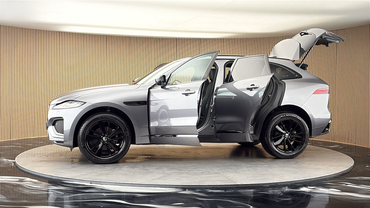 More views of Jaguar F-PACE