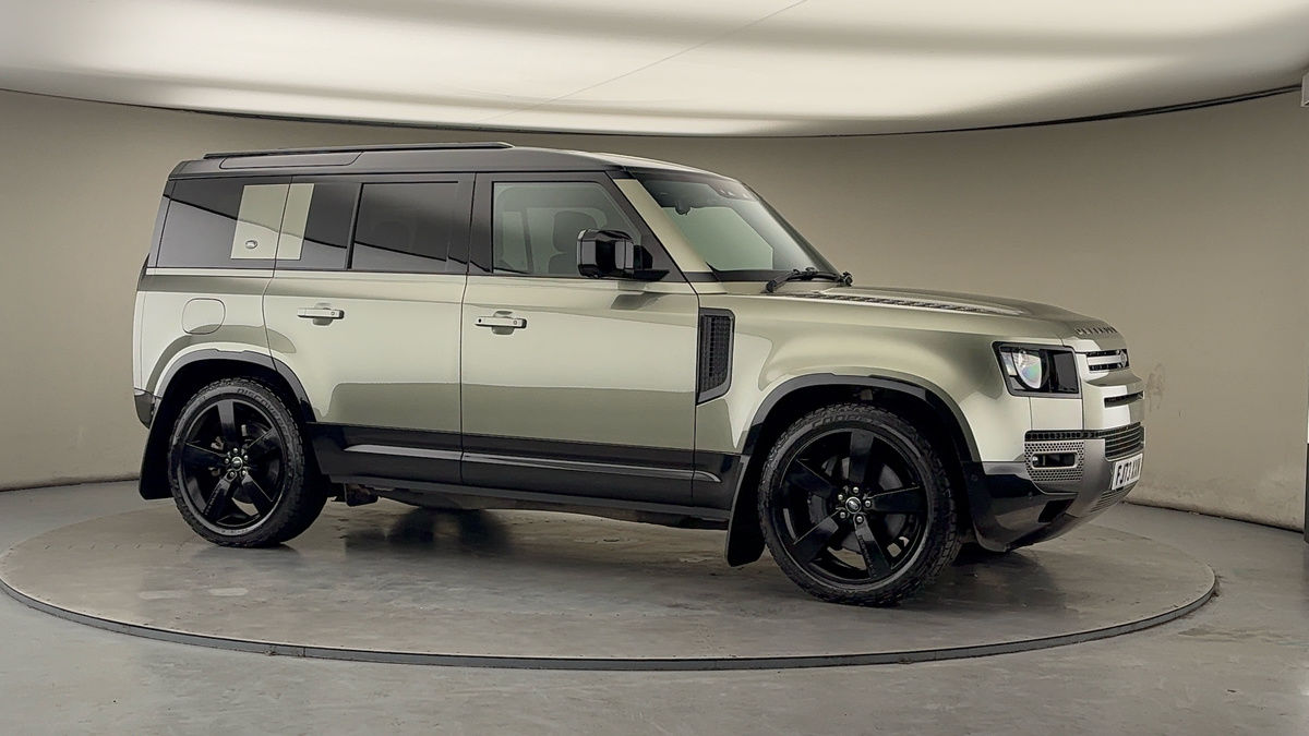 More views of Land Rover Defender 110