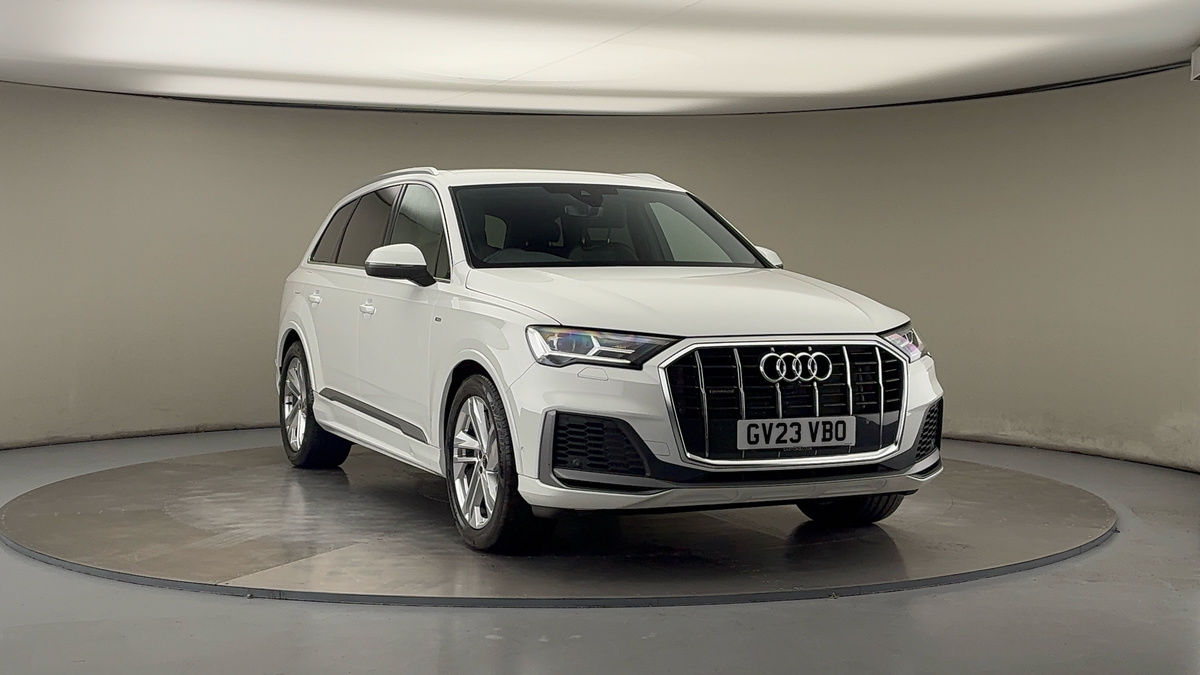 More views of Audi Q7