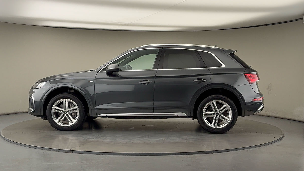 More views of Audi Q5