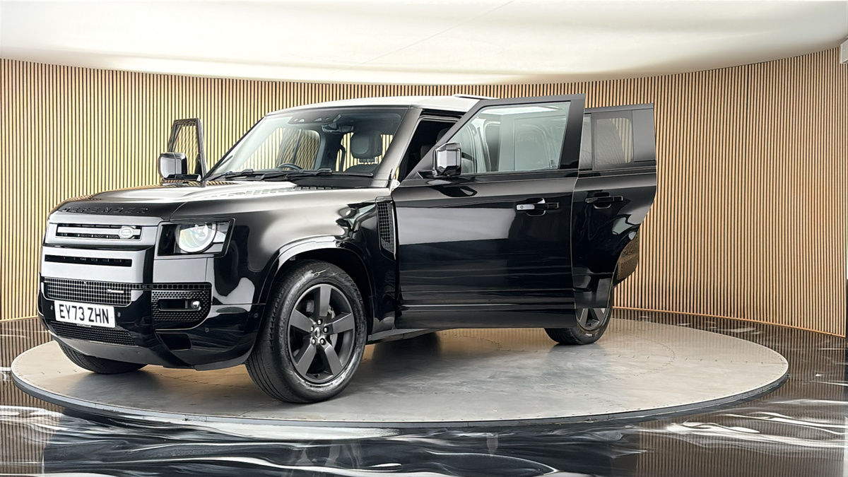 More views of Land Rover Defender 130