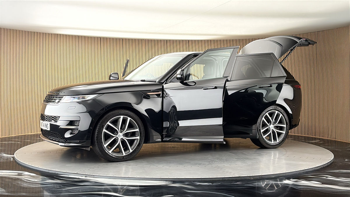 More views of Land Rover Range Rover Sport