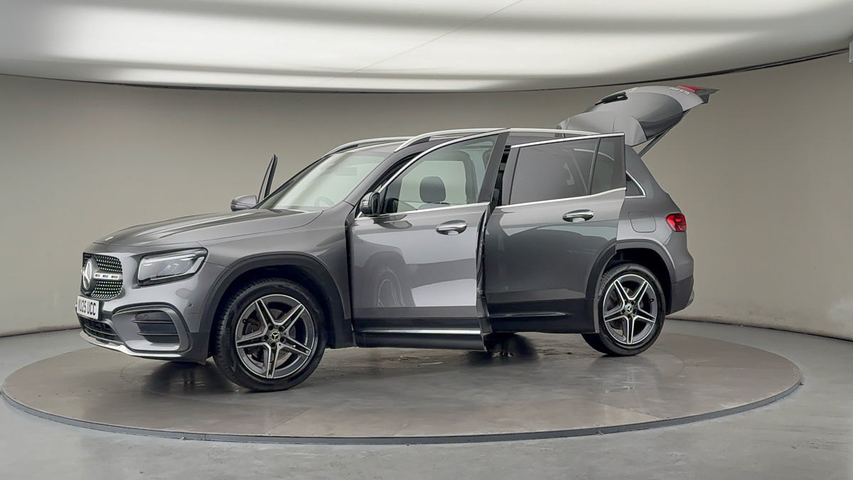 More views of Mercedes-Benz GLB