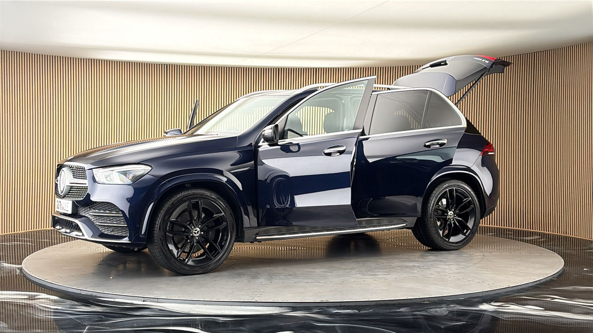 More views of Mercedes-Benz GLE