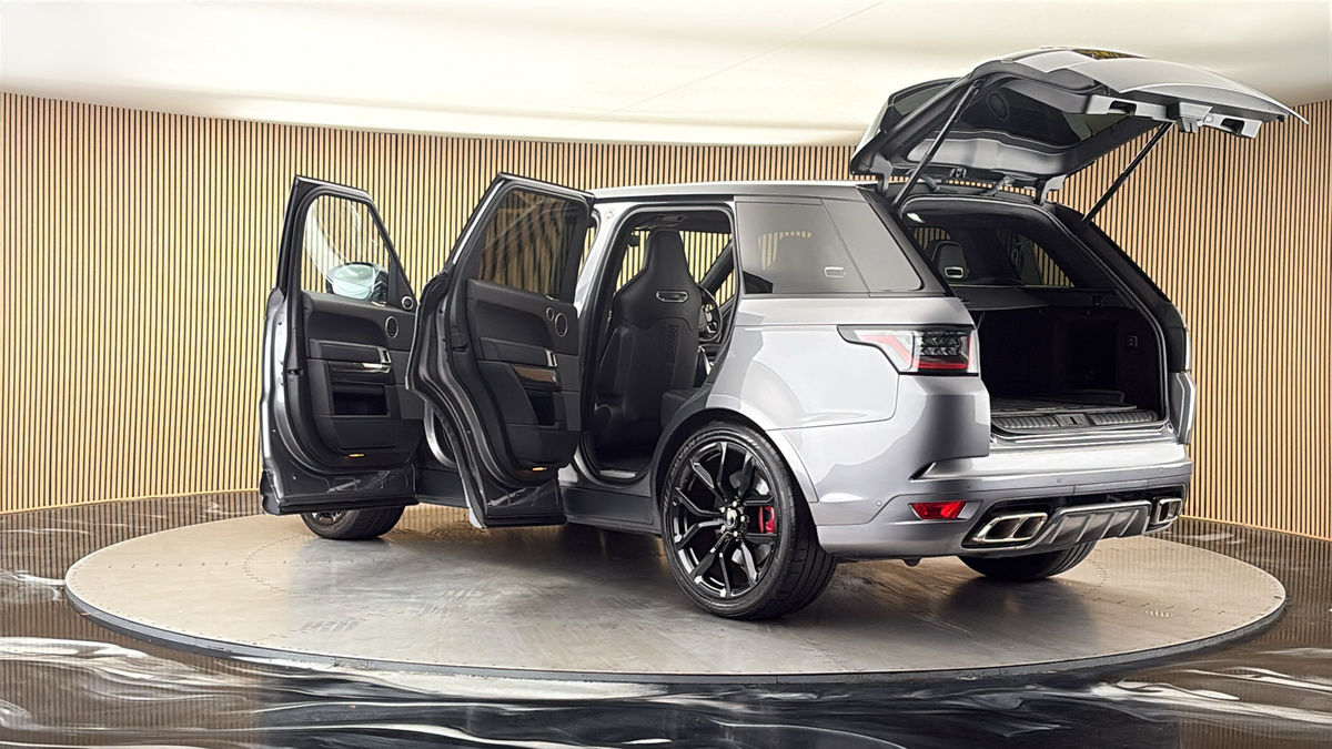 More views of Land Rover Range Rover Sport