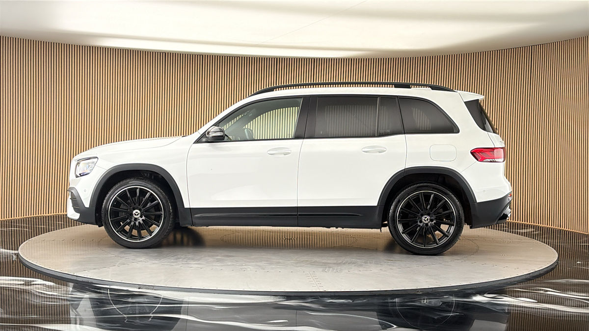 More views of Mercedes-Benz GLB