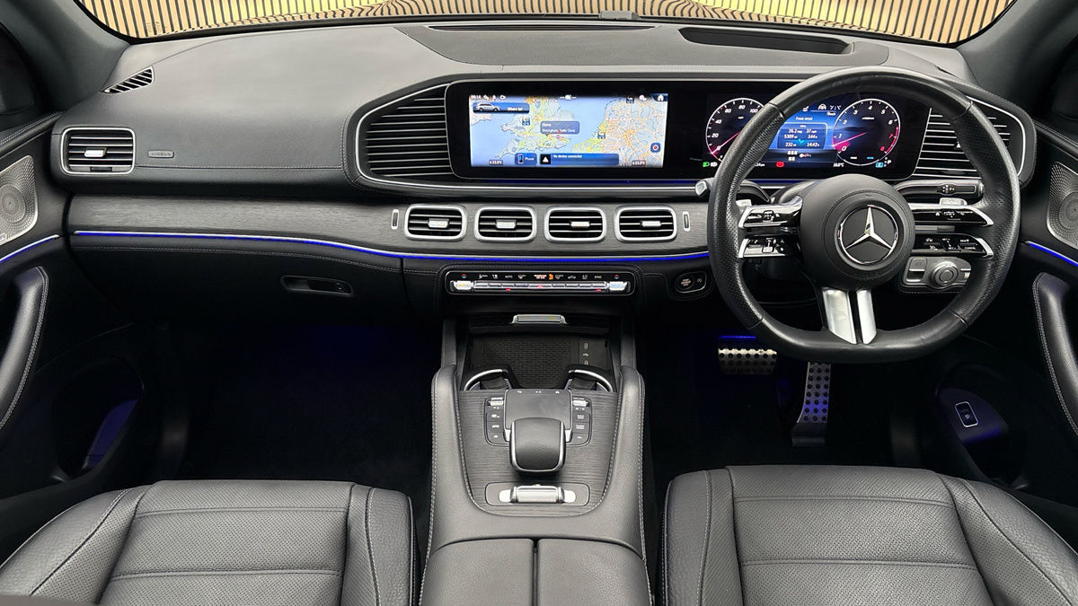 Mercedes-Benz GLS Image 12