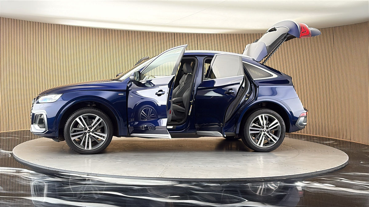 More views of Audi Q5