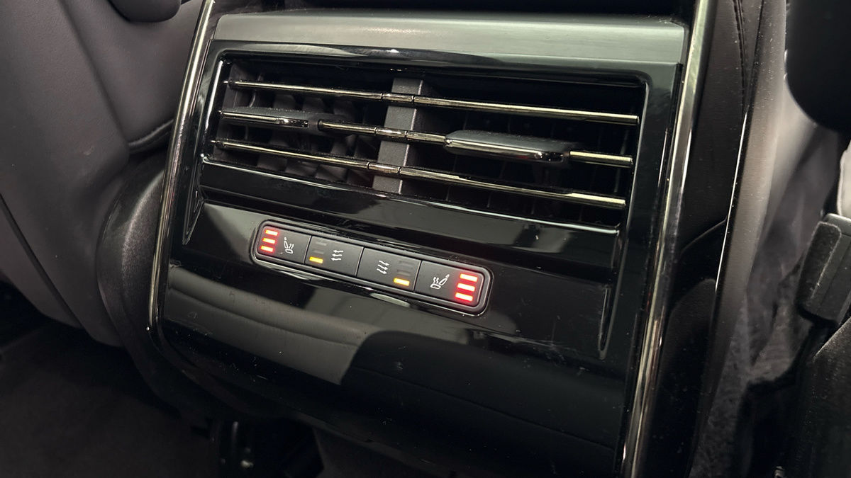 Land Rover Range Rover Sport Image 26