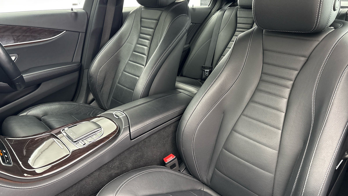 Mercedes-Benz E Class Image 7