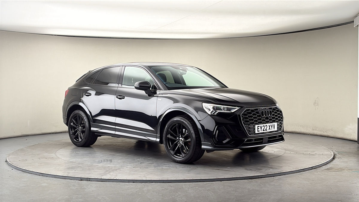 More views of Audi Q3