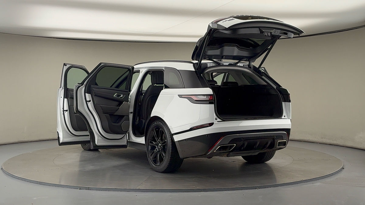 Land Rover Range Rover Velar Image 23