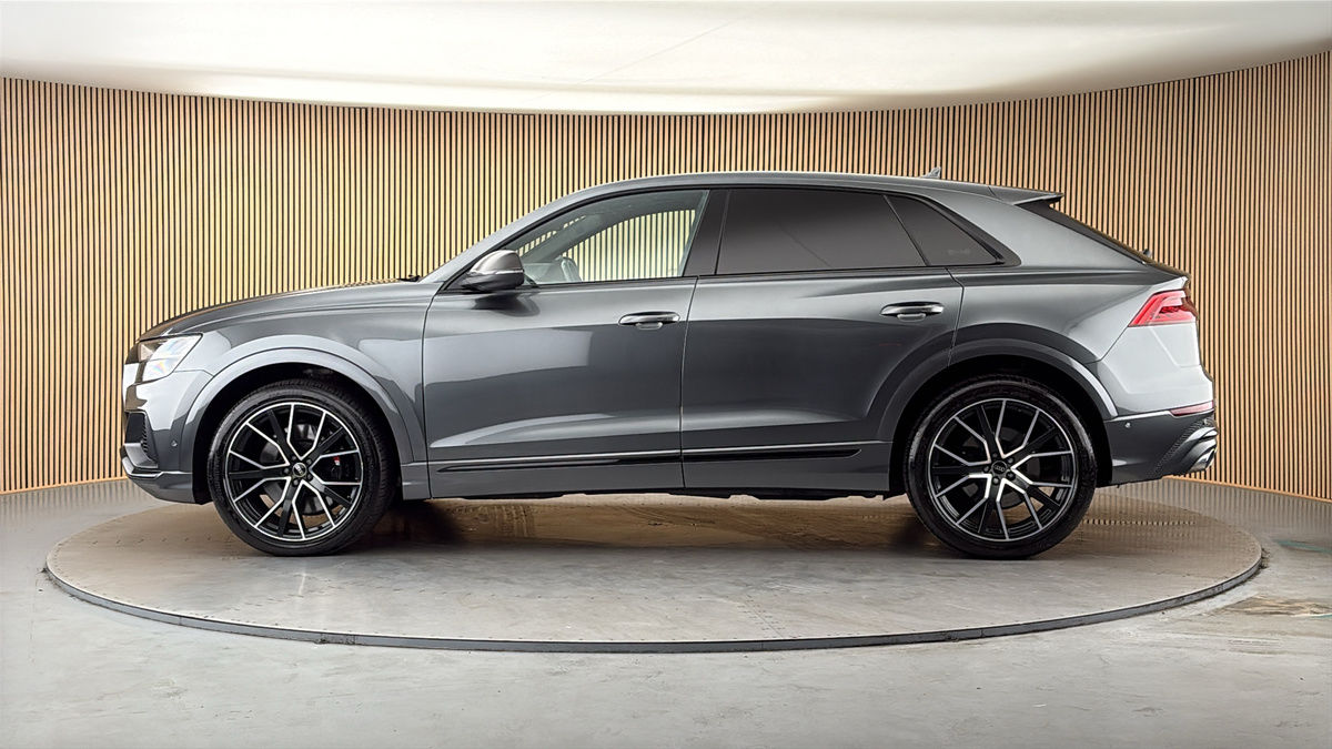 More views of Audi SQ8