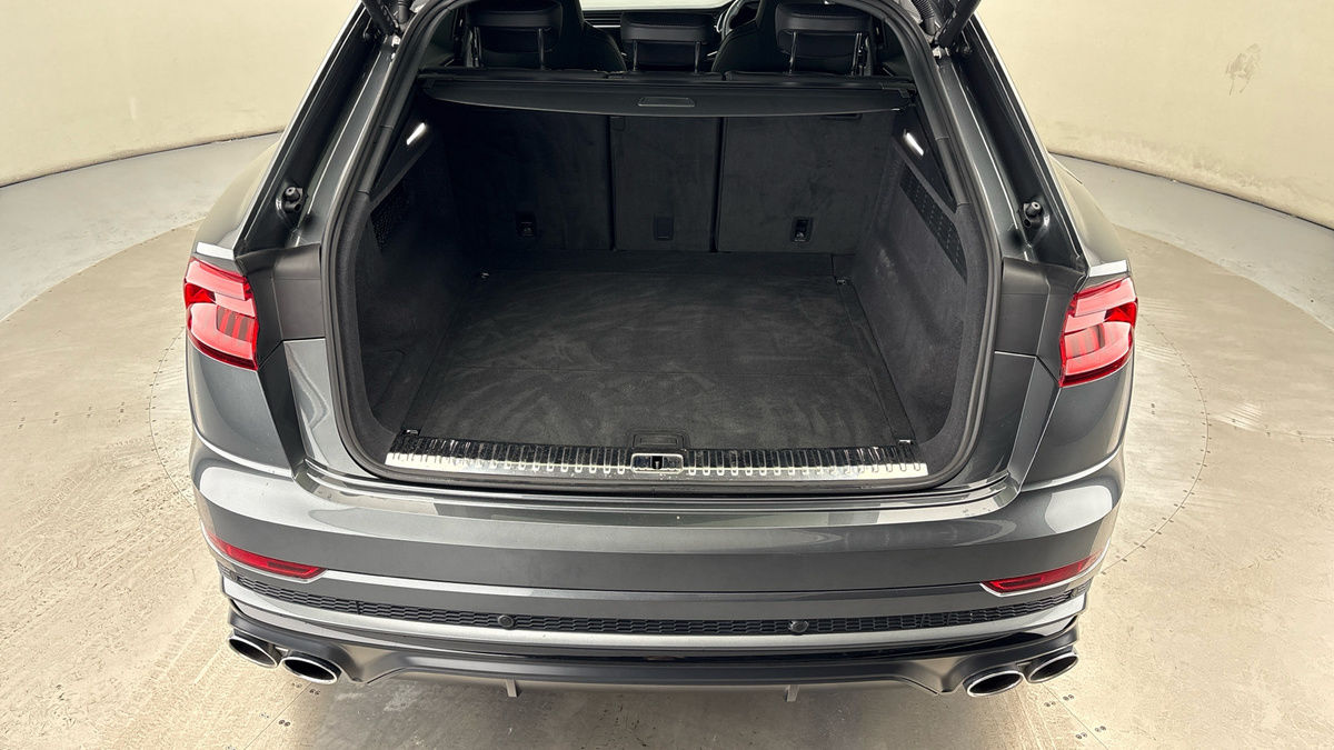 Audi SQ8 Image 11