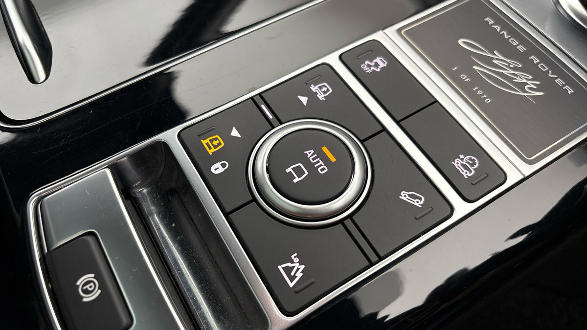 Land Rover Range Rover Image 32