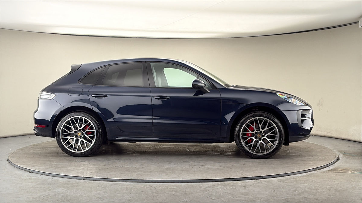 More views of Porsche Macan