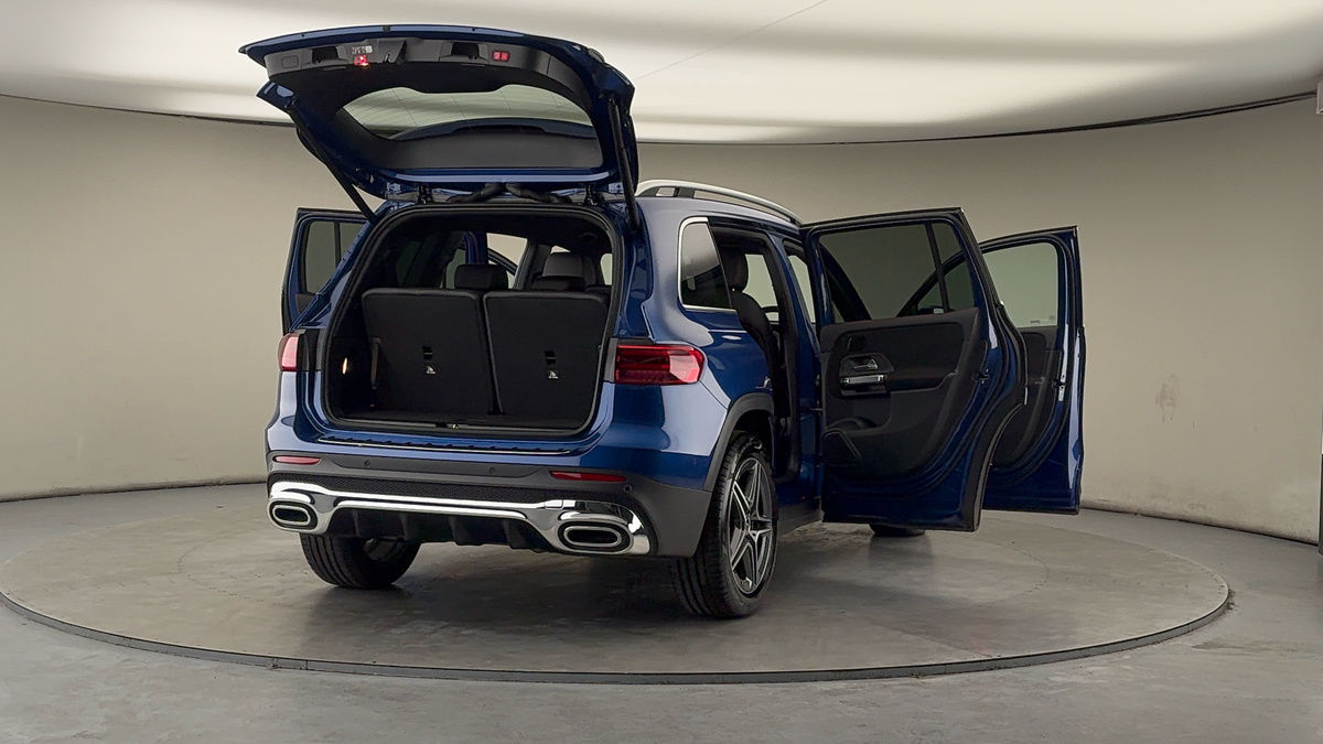 More views of Mercedes-Benz GLB