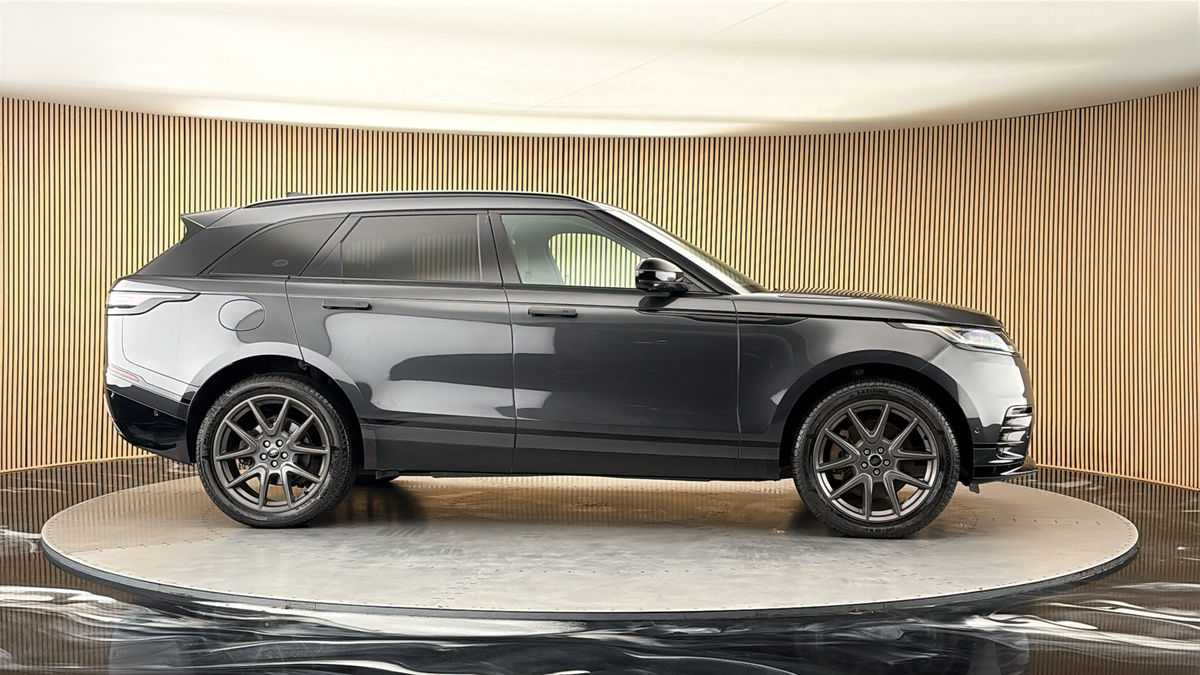 More views of Land Rover Range Rover Velar