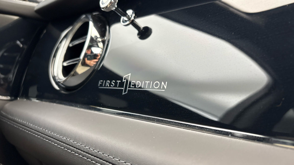 Bentley Bentayga Image 42