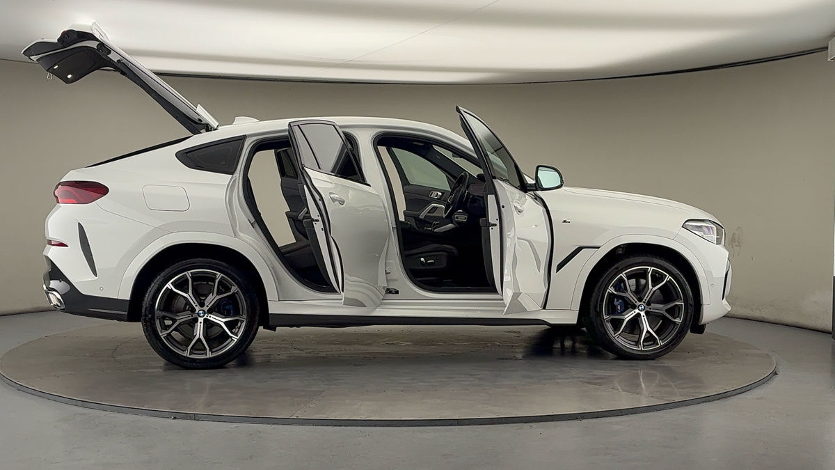 More views of BMW X6