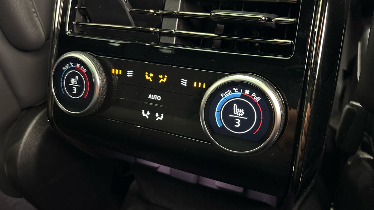 Land Rover Range Rover Sport Image 28