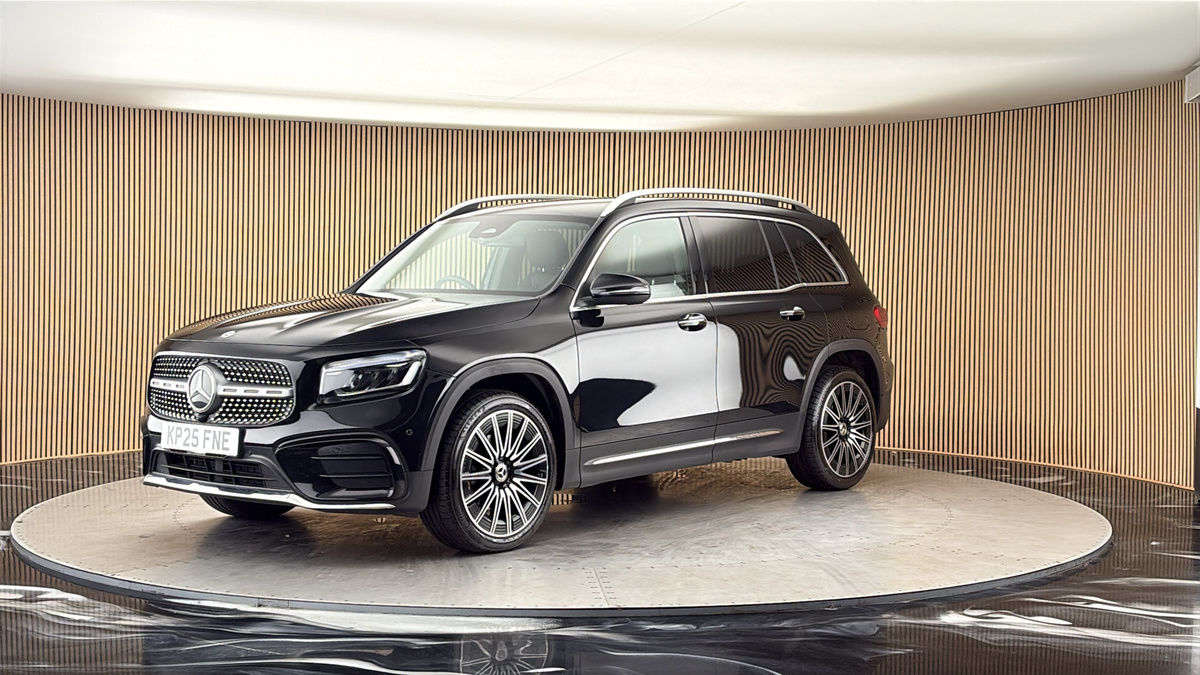 Mercedes-Benz GLB Image 20