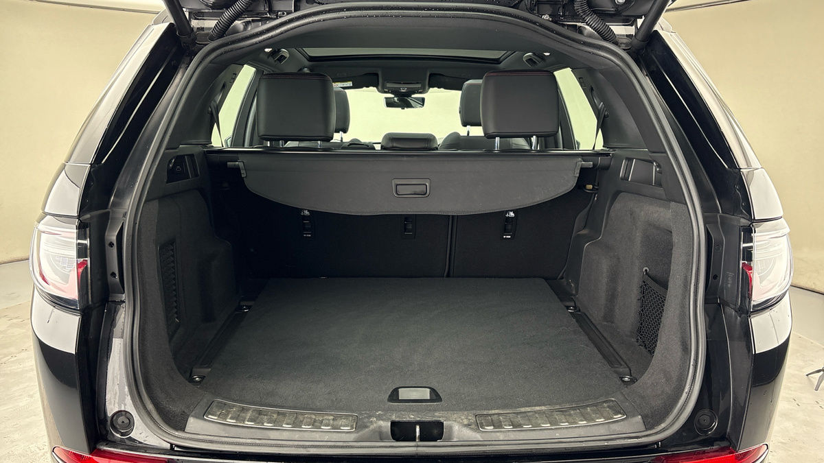 Land Rover Discovery Sport Image 11