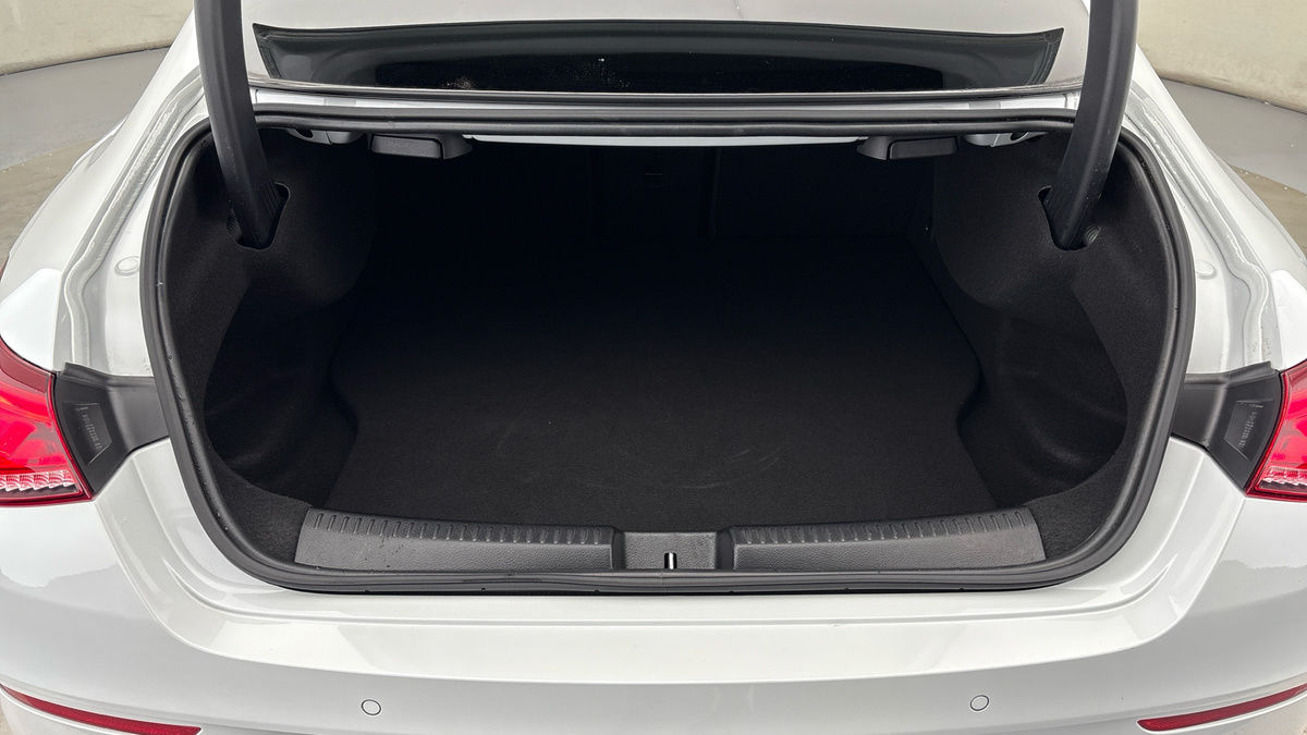 Mercedes-Benz CLA Image 17