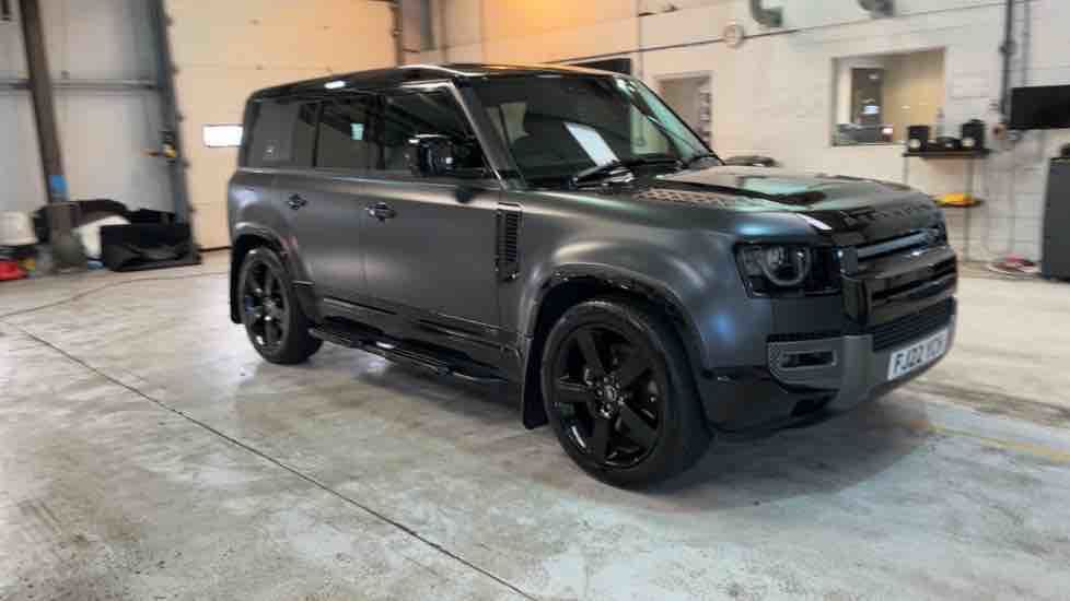 More views of Land Rover Defender 110