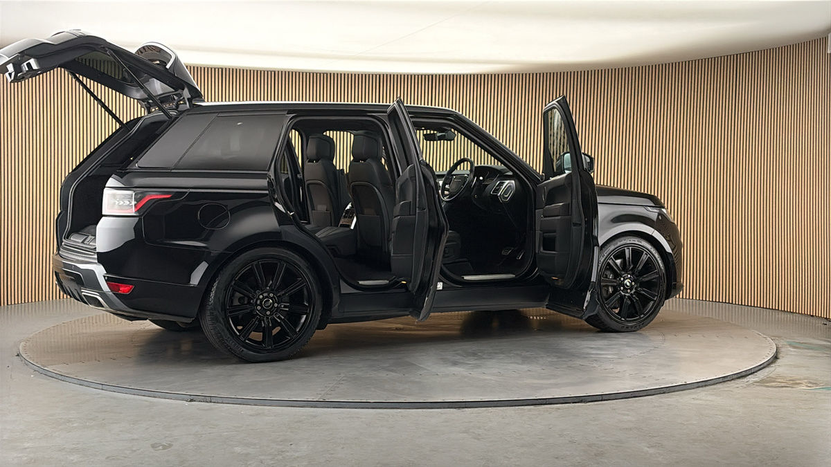 More views of Land Rover Range Rover Sport